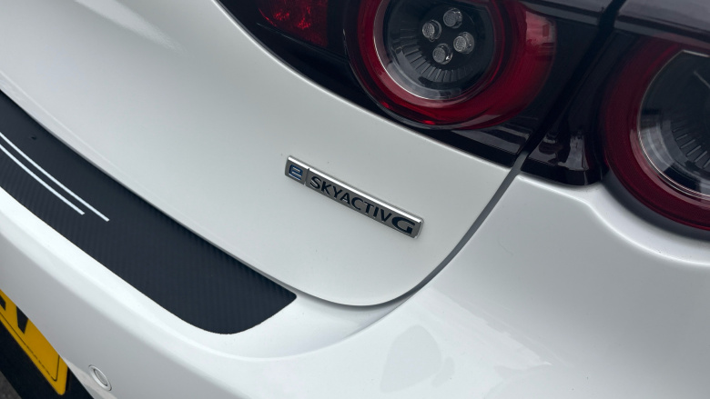 Mazda 3 2.0 e-Skyactiv G MHEV Sport Lux 5dr Petrol Hatchback